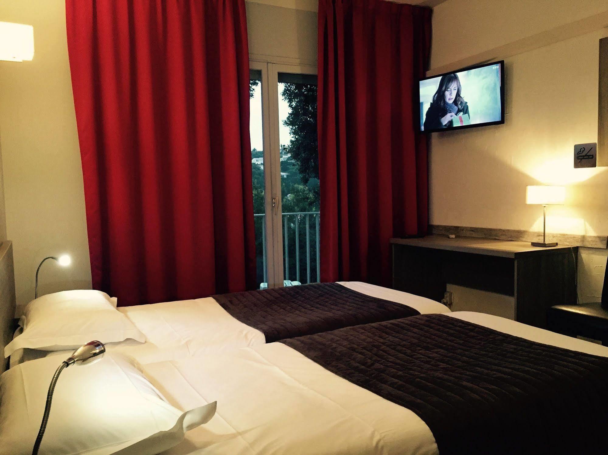 Hotel & Appartements Acqua Dolce Eccica-Suarella  ภายนอก รูปภาพ