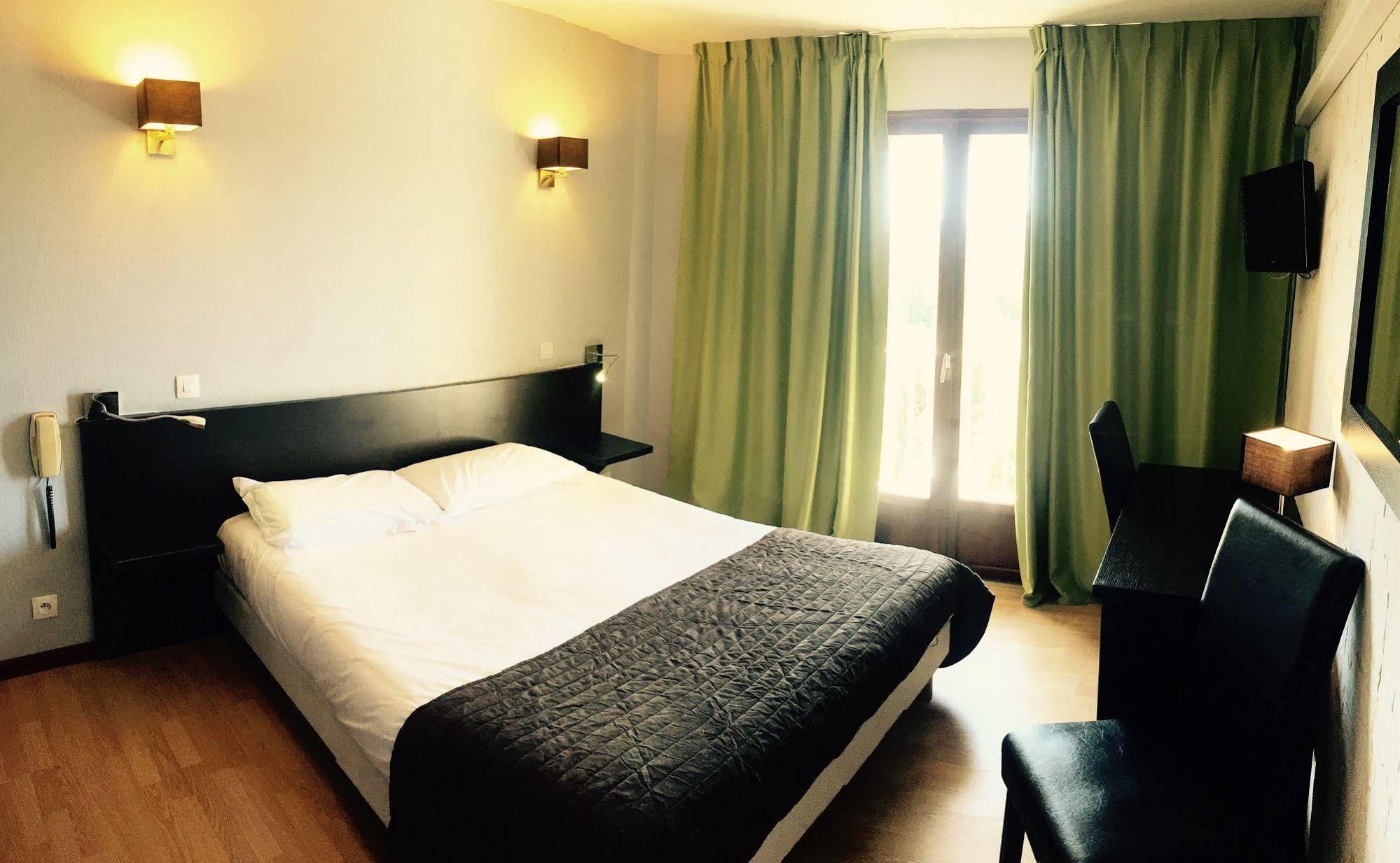 Hotel & Appartements Acqua Dolce Eccica-Suarella  ภายนอก รูปภาพ